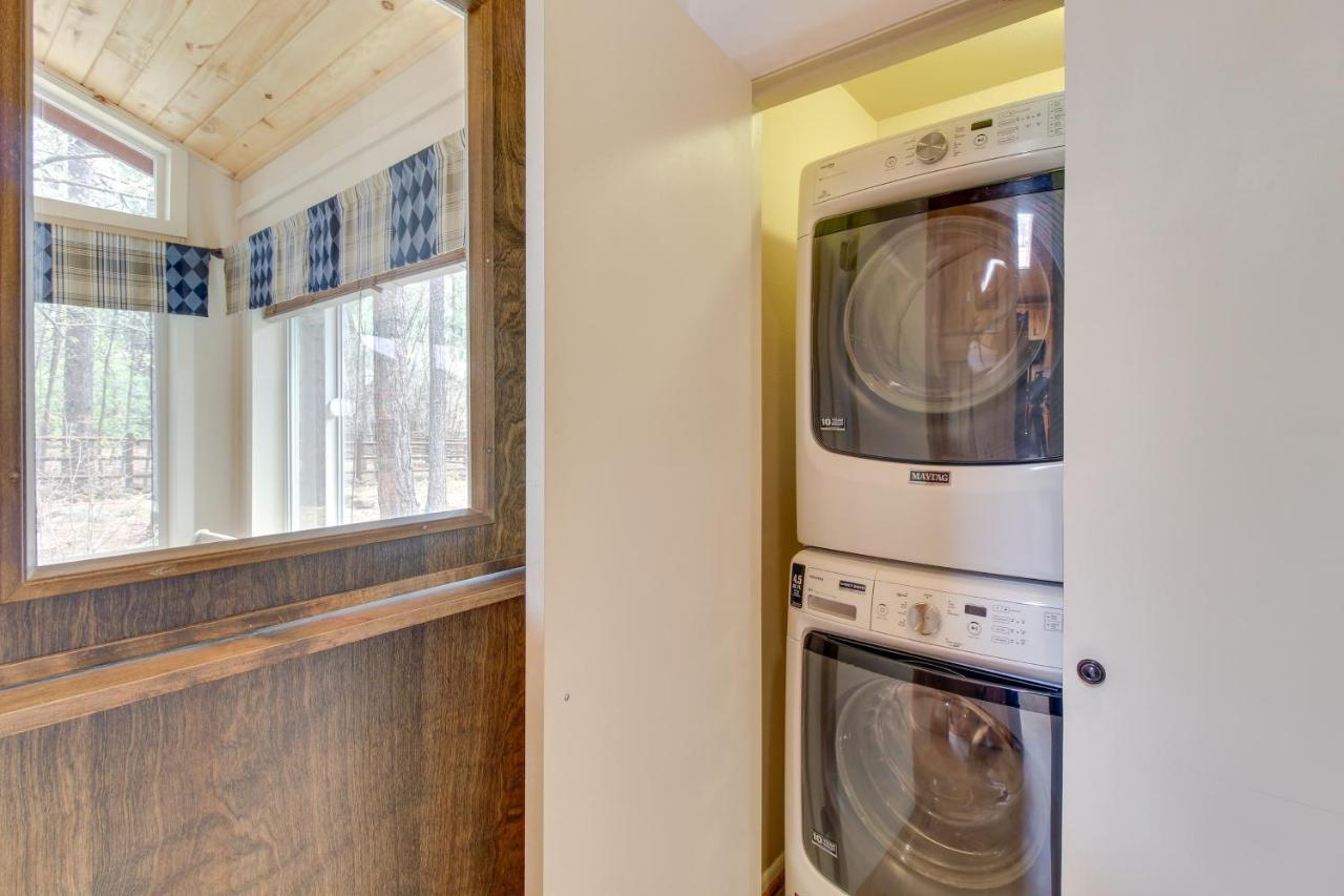 Updated Country Club Cabin, Near Golfing And Hiking! Indian Pine Екстер'єр фото